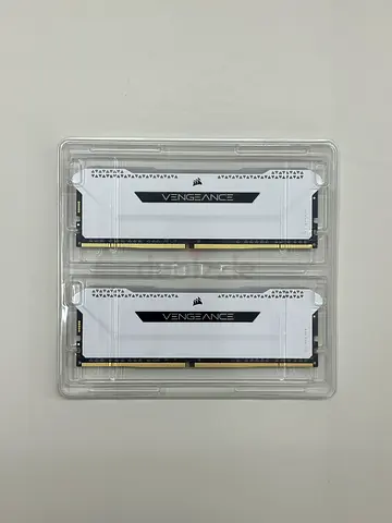 Corsair Vengeance RGB Pro SL 32GB (2x16GB) DDR4 3200MHz CL16 White RGB