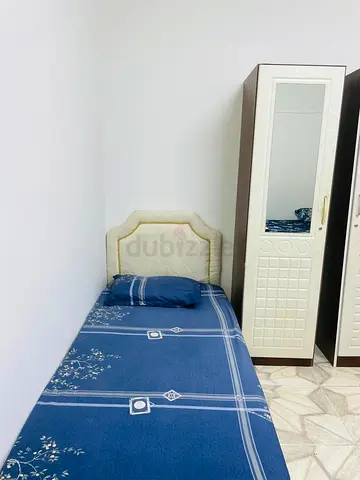 Fully Furnitured Ladies bed space in available in Baniyas East 9