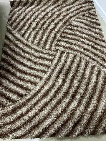 Rug / carpet 230 cm x 160 cm .