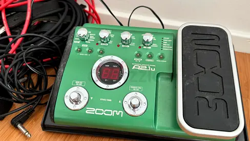 Zoom A2.1u Guitar Multi-Effects Pedal