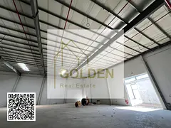 offering 120 kW 3-phase power, 10,000 sq ft of usable space, and a prime main road location.