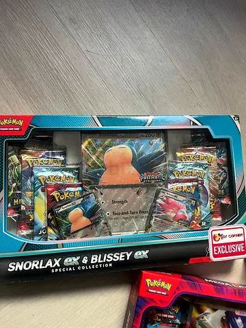 Pokemon Snorlax collector box sealed