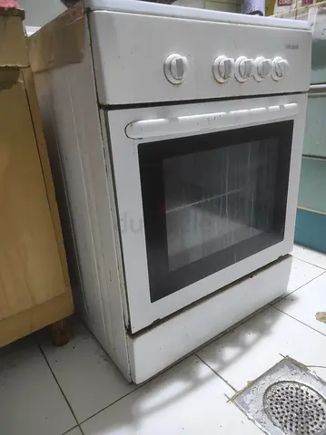 Used freestanding gas oven with stovetop - good working condition