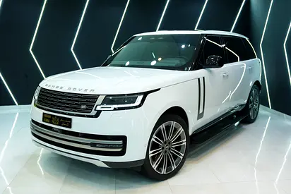 2025 Range Rover Vogue P400 SE LWB, 7-Seater, Deployable Side Steps, Panoramic Roof!!