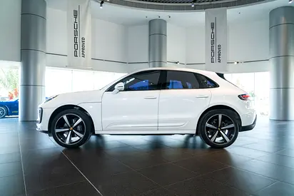 صورة 3 لـ 2022 Porsche MACAN