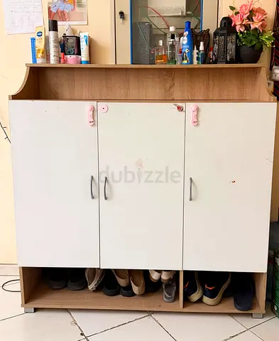 Wooden shoe cabinet with storage shelf - good condition