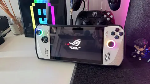 Asus ROG ALLY Z1 Extreme Perfect Condition with Travel Bag and Case