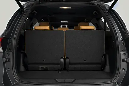 2024 Toyota FORTUNER 照片 11