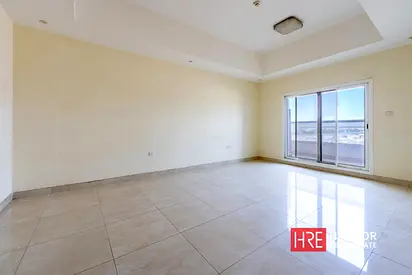 Spacious Layouts | Chiller Included | Vacant Unit