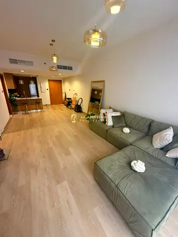 Fully upgraded | Elegant 2-BR | Vacant Apartment