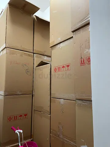Large size sealed cardboard shipping packing and moving boxes - 20 no’s good condition