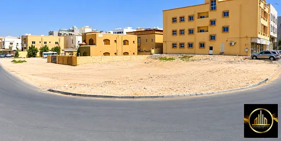 للبيع ارض سكني تجاري زاويه شارعين (G+2)قريبه من شارع الشيخ عمار تملك حر