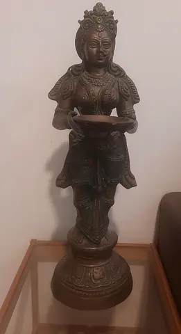 Large Antique Style Brass Welcome Lady