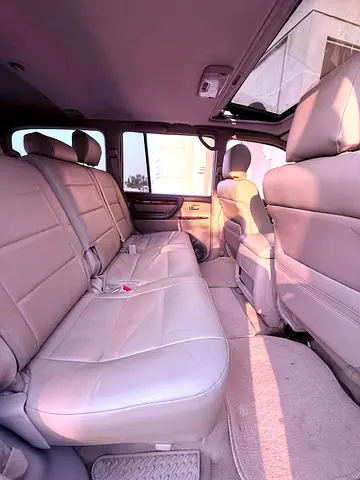 2001 Lexus LX-SERIES photo 11