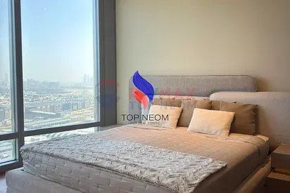 LUXURY LIVING - VACANT - PRIME LOCATION