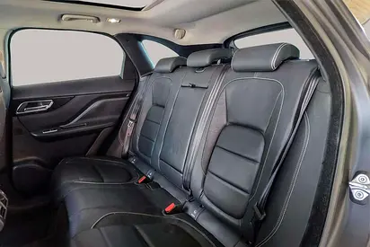 صورة مصغرة 12 لـ 2018 Jaguar F-PACE