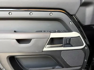 Land Rover Defender 110 SE P400, миниатюра 12