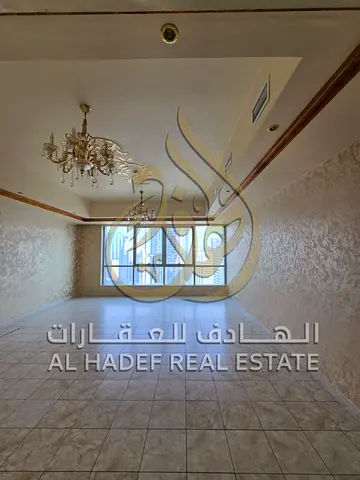 رفاهية المجاز 3: غرفتين وصالة+خادمة، إطلالة بحرية، تكييف وباركنج مجاناً بـ 70 ألف!