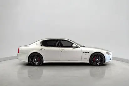 صورة مصغرة 4 لـ 2013 Maserati QUATTROPORTE