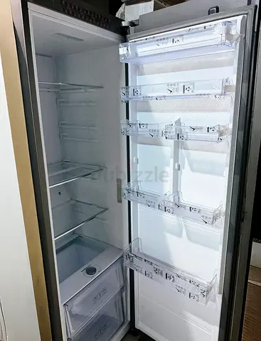 Samsung Bespoke Contemporary Refrigerator – Smart Cooling