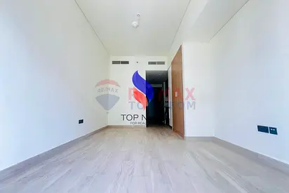 HOT OFFER|| READY TO MOVE|| PRIME LOCATION