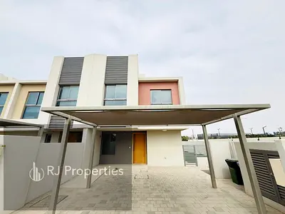 LUXURY 3BHK TOWNHOUSE In Al zhia near city centre