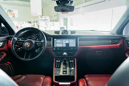 صورة 8 لـ 2022 Porsche MACAN