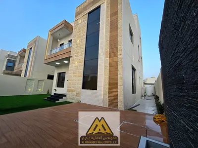 4 Master Bedrooms with Built-in Wardrobes Maid’s Room 6 Bathrooms + Maid’s Bathroom Spacious Separate Majlis with Luxury Bathroom Modern Living Hall
