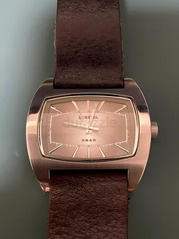 Diesel Mens Brown Leather Strap Wristwatch - Vintage Style