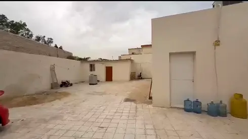 للبيع بيت شعبي استثماري مميز جدا في الصبخة بموقع مميز جدا