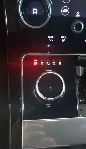Used Gear Switch Module (GSM)
Working properly and in good condition
Range Rover Velar P250 S
Model