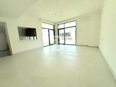 Driver and Maid Room | Landscaped | Single Row