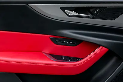 2021 Jaguar XE 照片 13