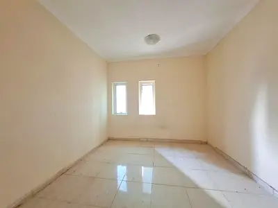 GRAND OFFER 2BHK IDEAL LOCTION NEAR TO PARK