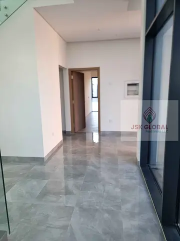 Vacant| Vaastu | Internal | Gated | Single Row