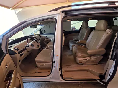 صورة 8 لـ 2018 Toyota PREVIA