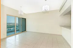 Arta 4 | Chiller Free | Bright | Pets Friendly