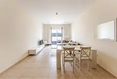 VACANT! High Floor Big Layout! Perfect Condition