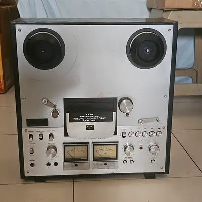 Vintage reel-to-reel tape player recorder - working condition, classic audio unit