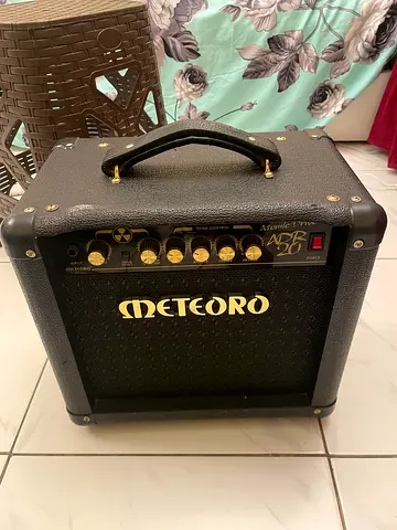 Meteoro PA-20 Guitar Amplifier - Compact Practice Amp