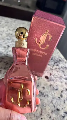 I want Choo with love Jimmy Choo EDP perfume