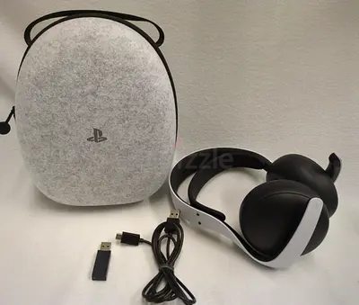 Sony PlayStation Pulse 3D Wireless Headset with Carry Case and Accessories