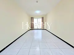 CHILLER FREE | READY TO MOVE IN | PRIME LOCATION