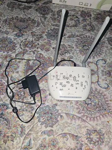 Wireless Wi-Fi Router with Two External Antennas (Used)