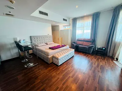 Best Deal | Chiller Free Studio | Near Metro