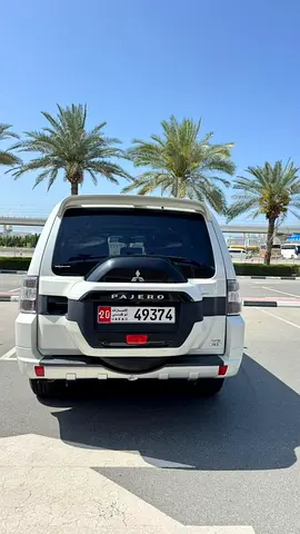 Mitsubishi Pajero GLS 2017 GCC Specs