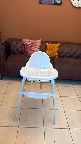 Simple White Baby High Chair with Removable Tray