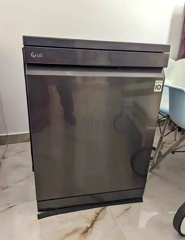 LG New model True Steam. With Smart Wifi Connect 3 Racks Dishwasher