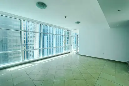 VACANT I CLOSED KITCHEN I 2 BR+STORE