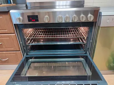 Bosch Stainless Steel Freestanding Electric Oven -Same like new Good Working Condition